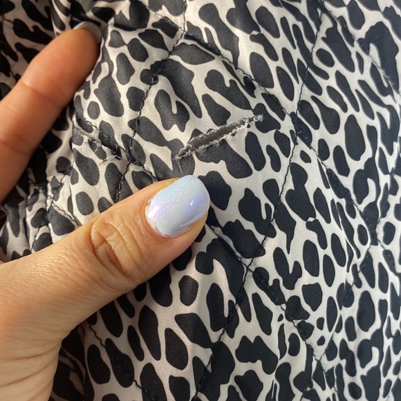 Gray brown reversible quilted animal hoodless button up jacket coat sz medium - Picture 11 of 11